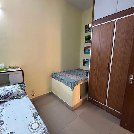 Birds Nest Bed and Breakfast New Delhi Exteriör bild