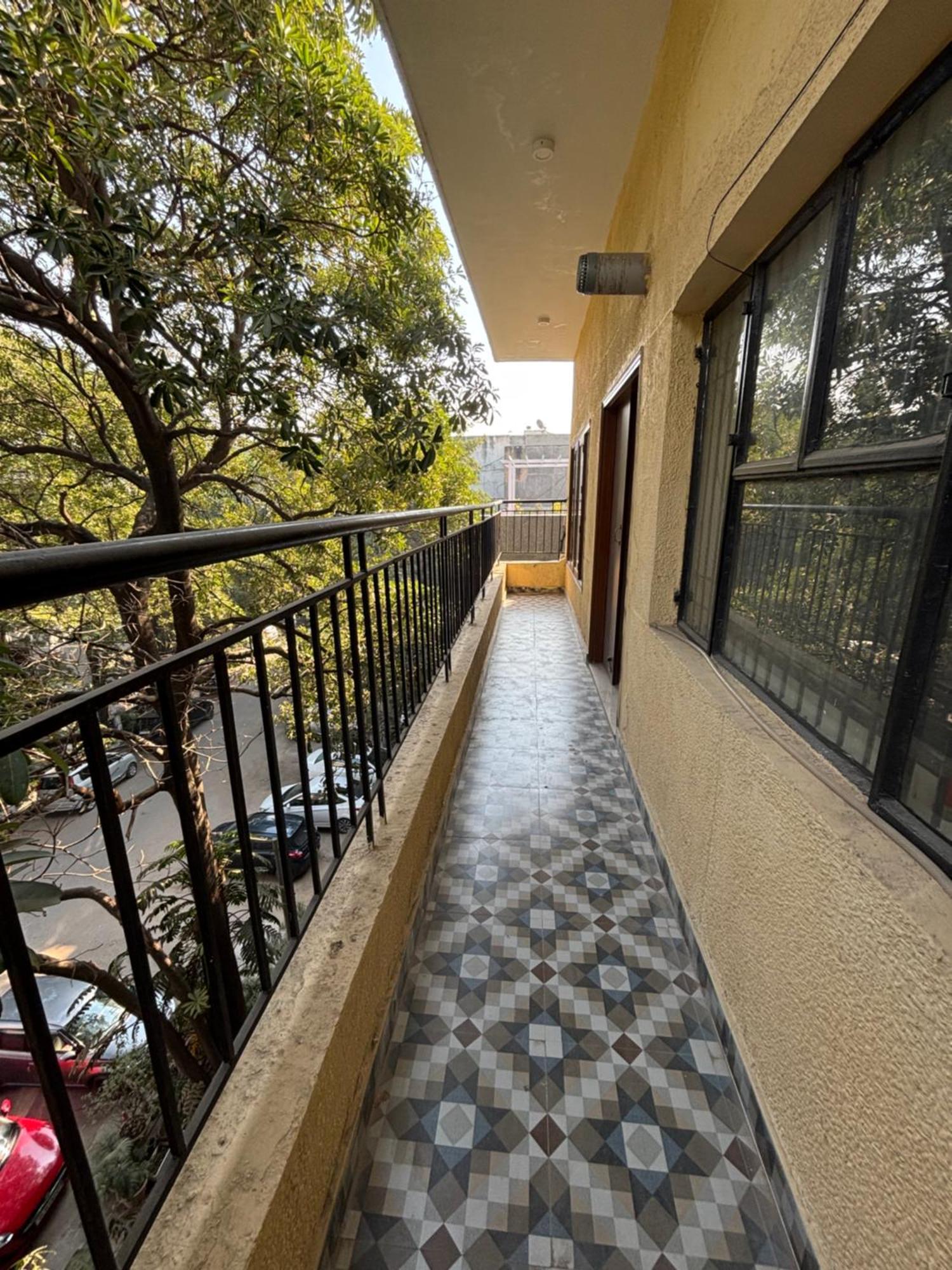Birds Nest Bed and Breakfast New Delhi Exteriör bild